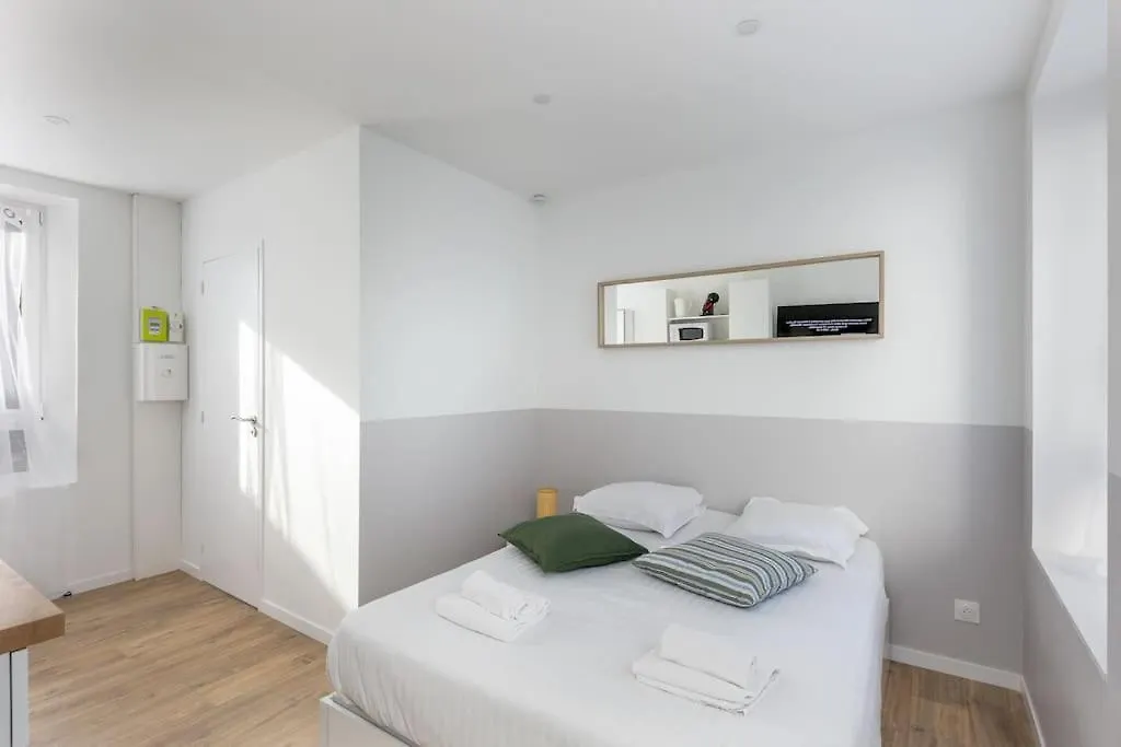 Merzhin - Joli Studio Neuf Tout Equipe, 5Min Tramway, Proche Centre Brest 0*,  France